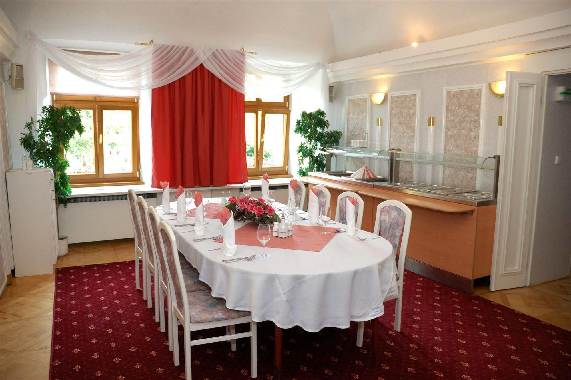 Hotel Stela Левоча Экстерьер фото