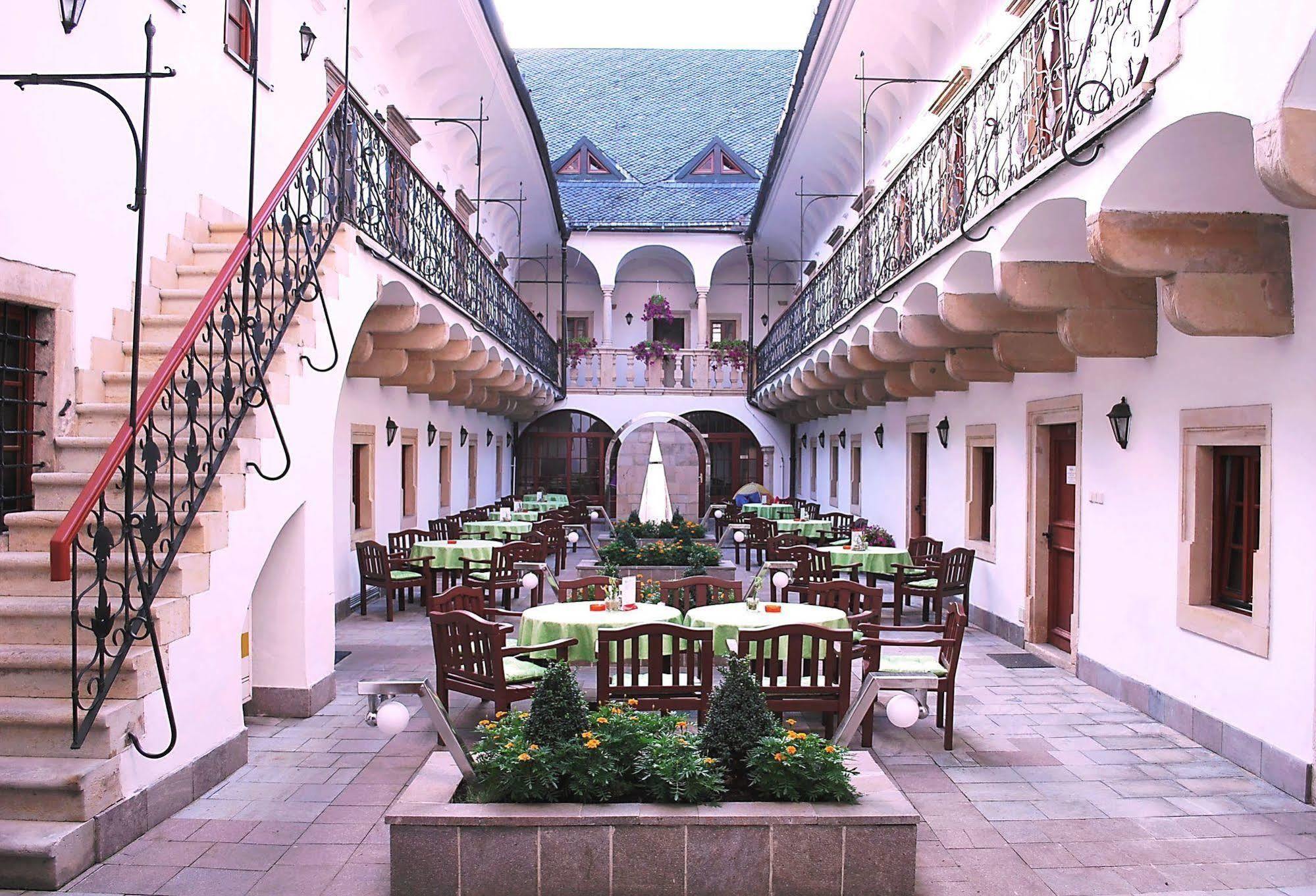 Hotel Stela Левоча Экстерьер фото